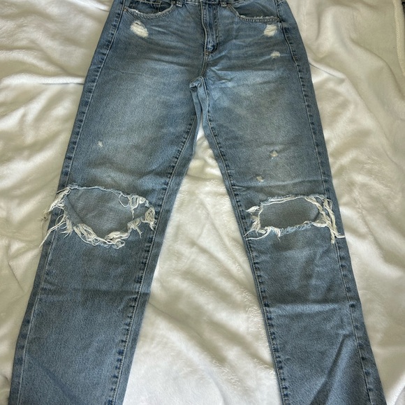 Garage Ripped Mom Jeans - Picture 3 of 3